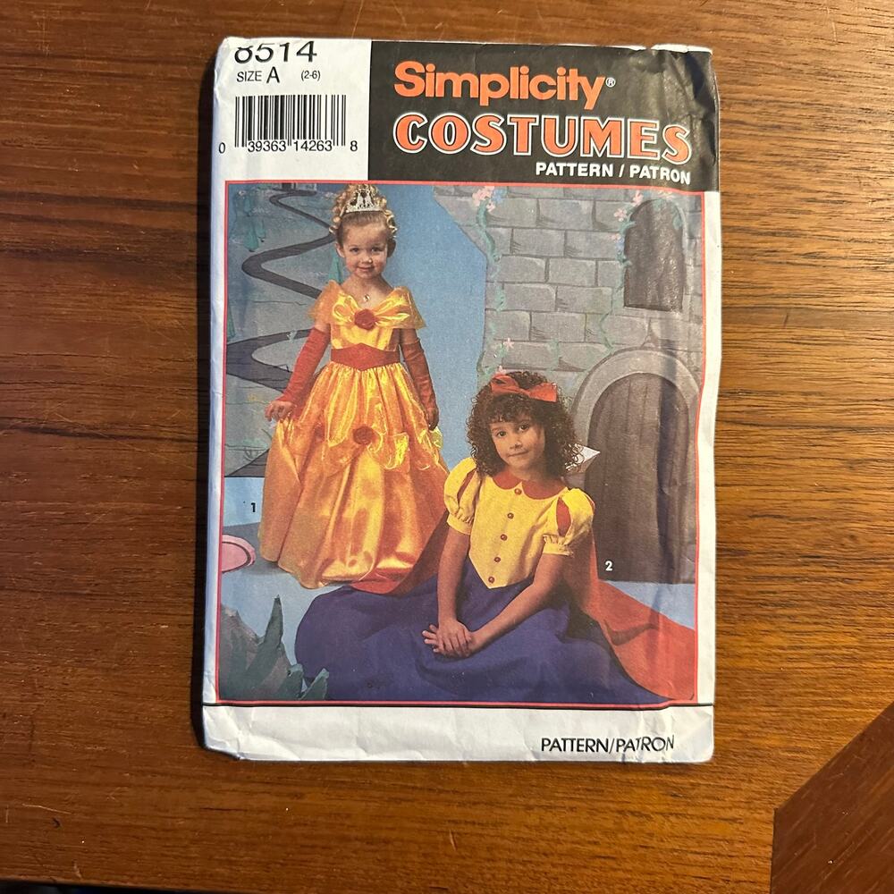 UNCUT Simplicity Child's Costume 8514  Size 2-6